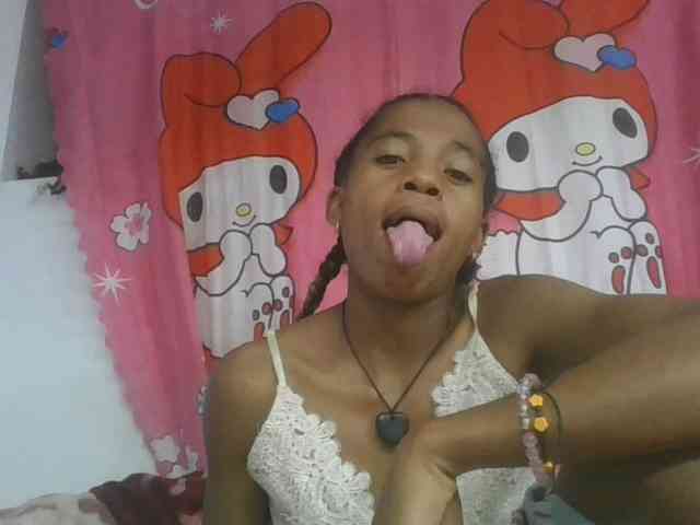 Charlinah webcam