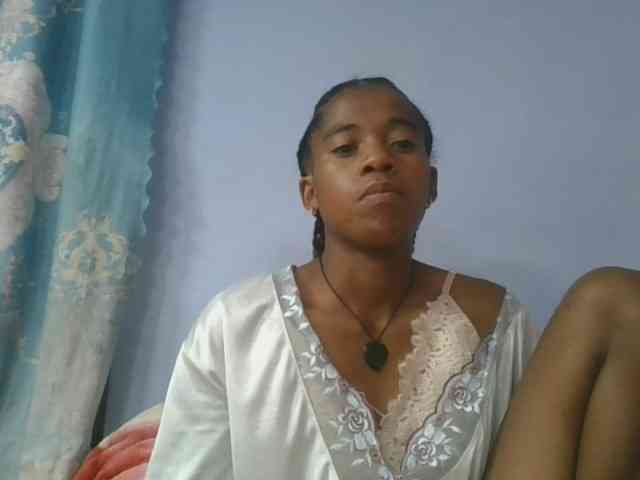 Charlinah webcam