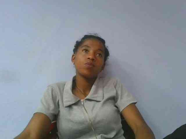 Charlinah webcam