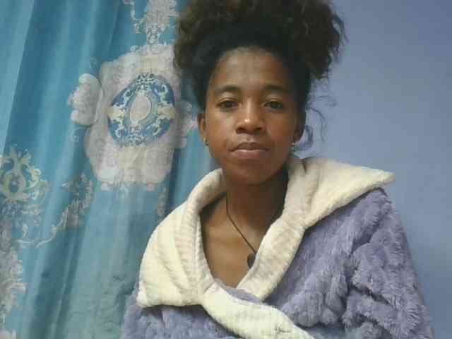 Charlinah webcam