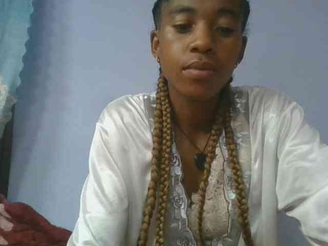Charlinah webcam