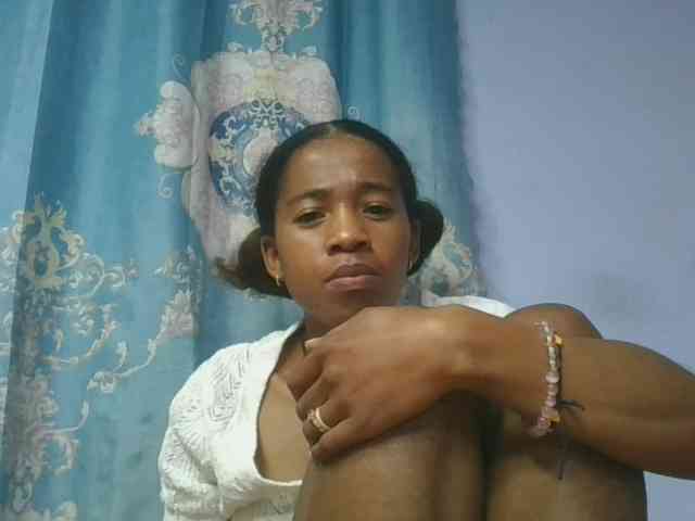 Charlinah webcam