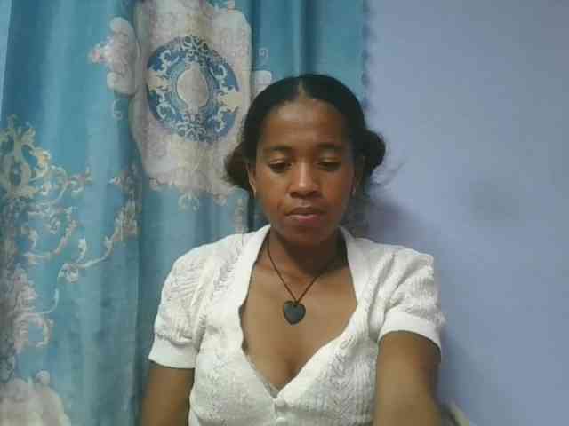 Charlinah webcam