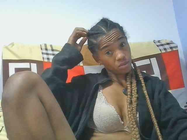 Charlinah webcam