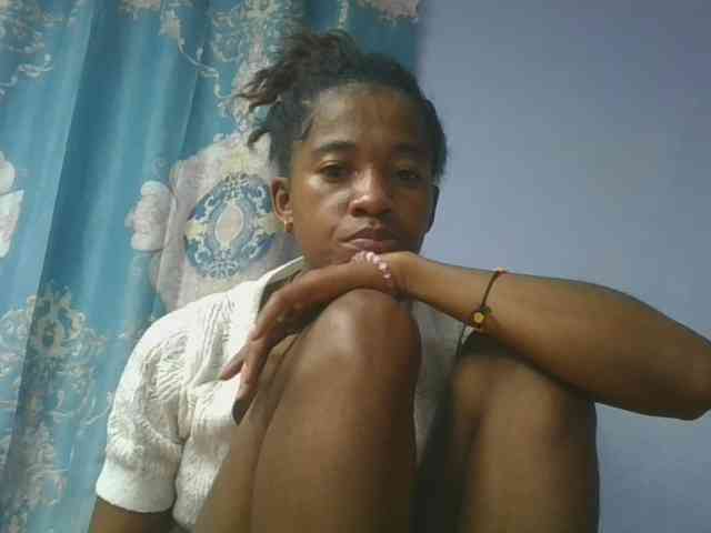 Charlinah webcam
