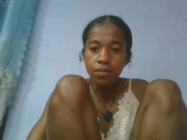 Charlinah webcam