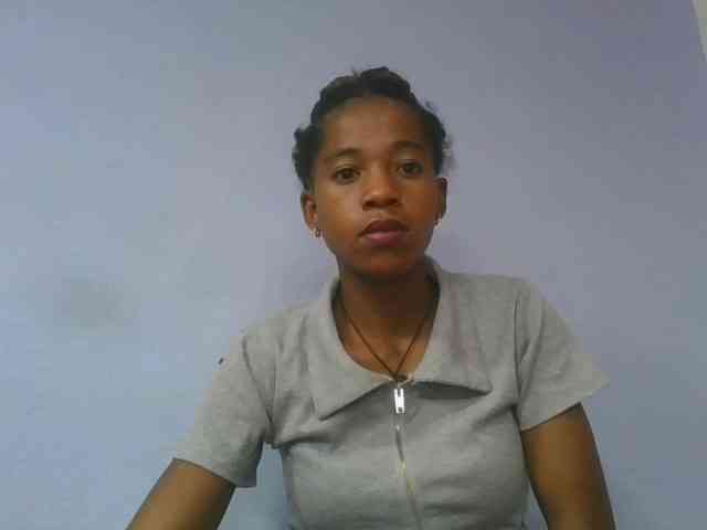 Charlinah webcam