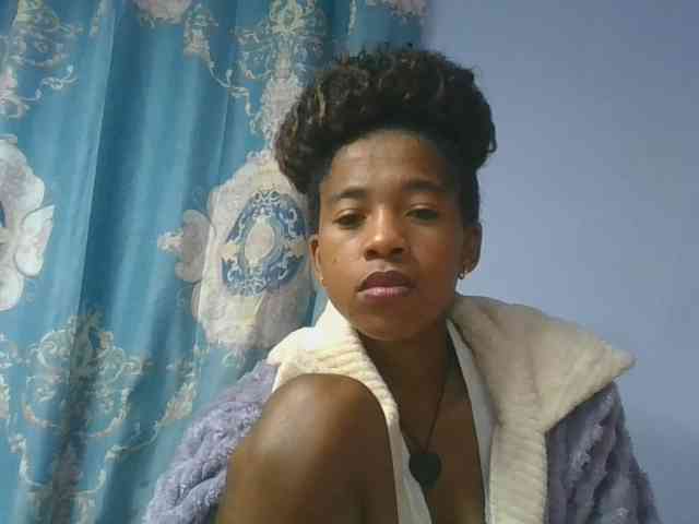 Charlinah webcam