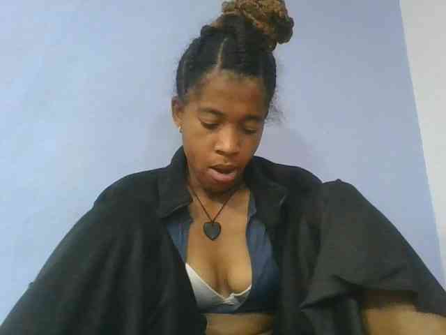 Charlinah webcam