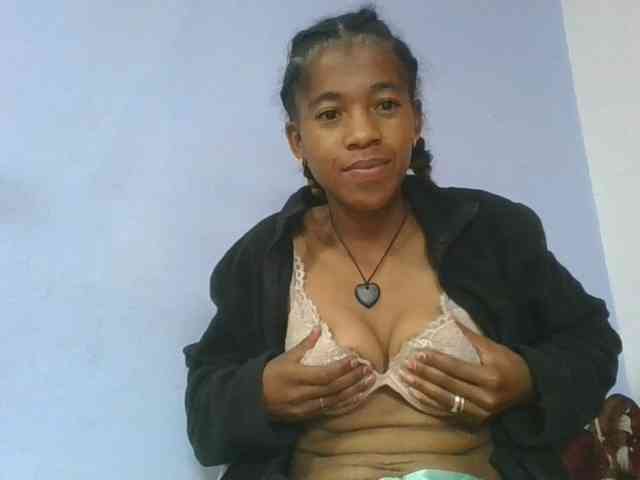 Charlinah webcam