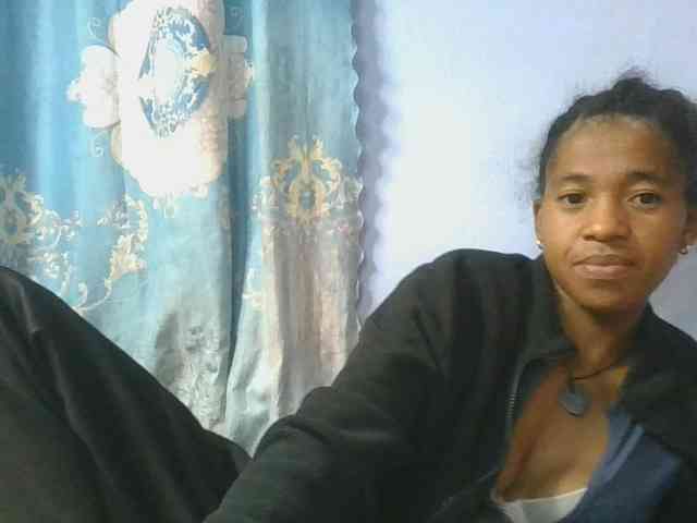 Charlinah webcam