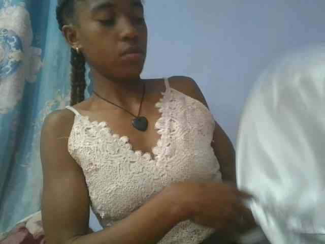 Charlinah webcam