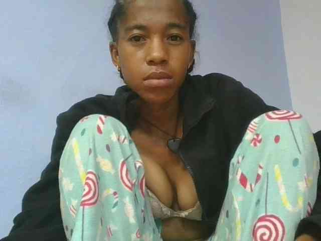 Charlinah webcam