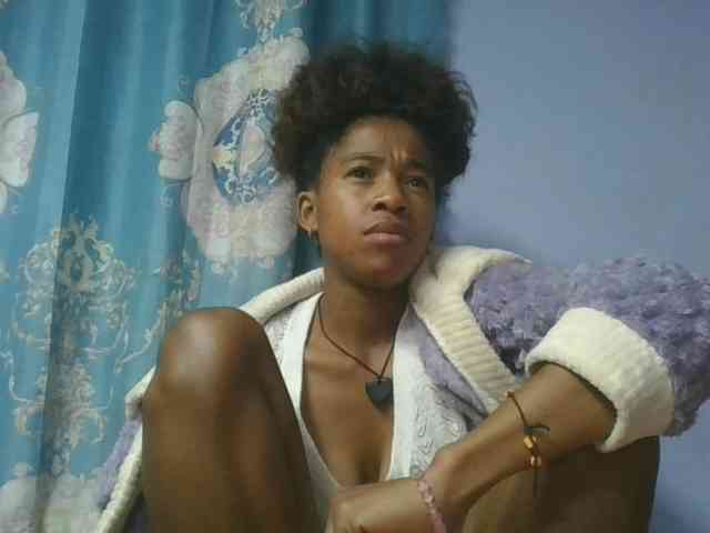 Charlinah webcam