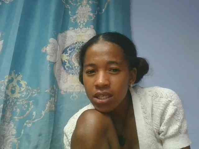 Charlinah webcam