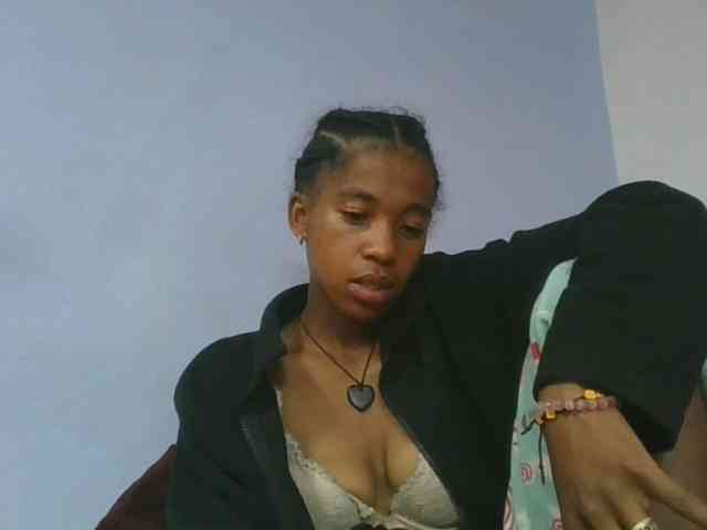 Charlinah webcam