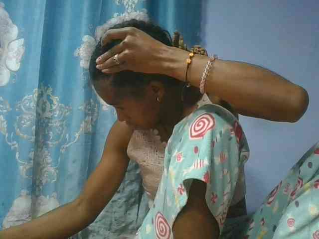 Charlinah webcam