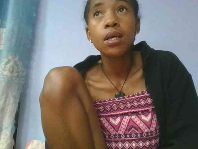 Charlinah webcam