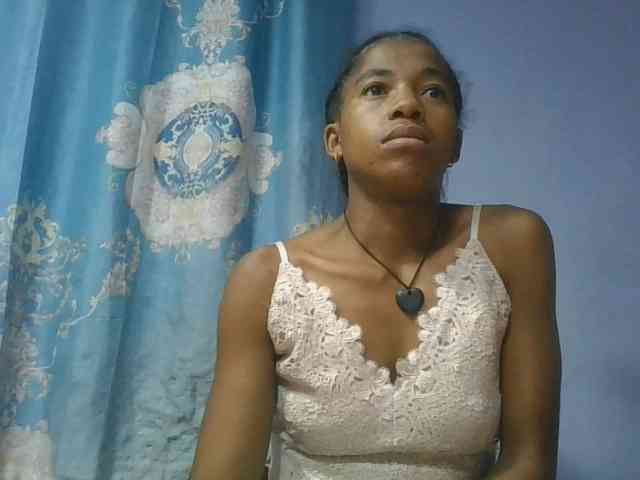 Charlinah webcam