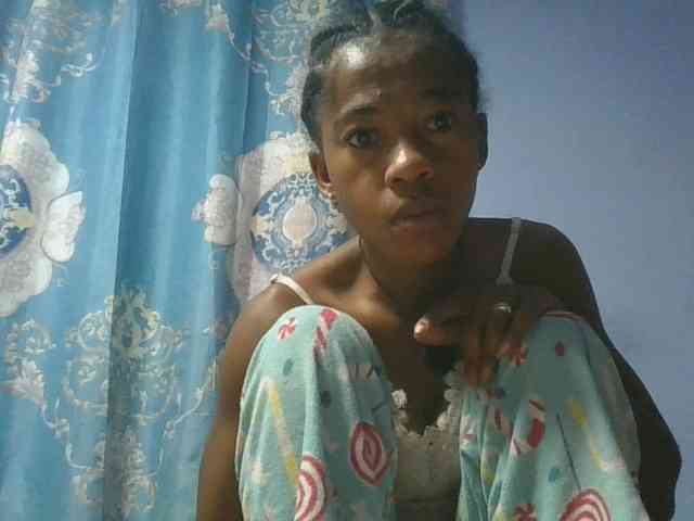 Charlinah webcam