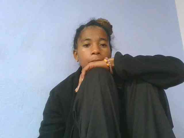 Charlinah webcam