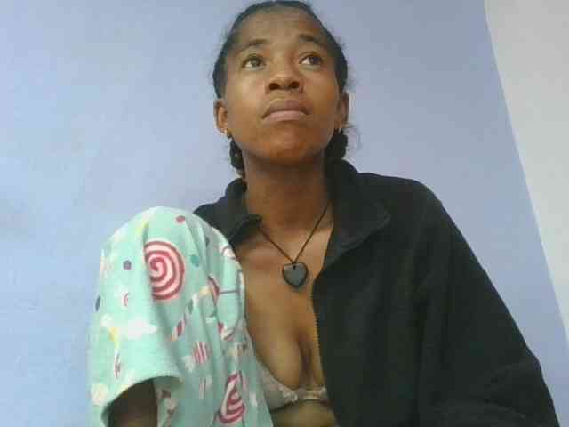 Charlinah webcam