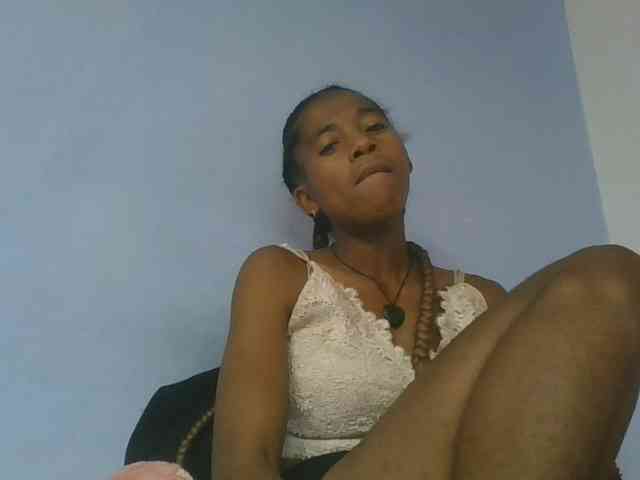Charlinah webcam