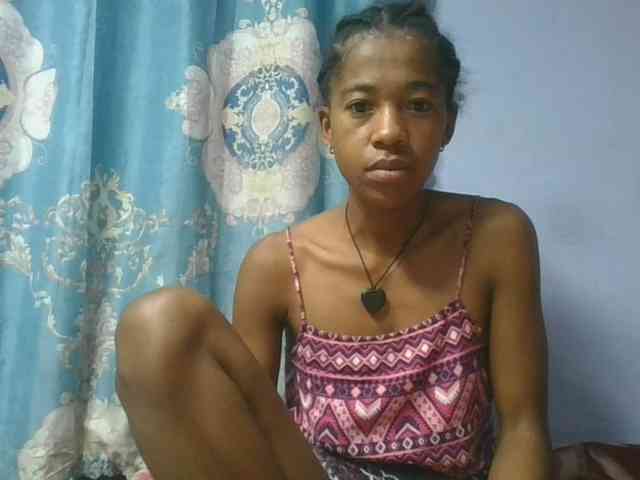 Charlinah webcam