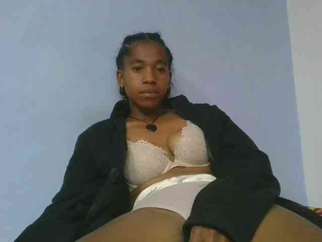 Charlinah webcam