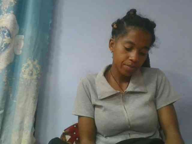 Charlinah webcam