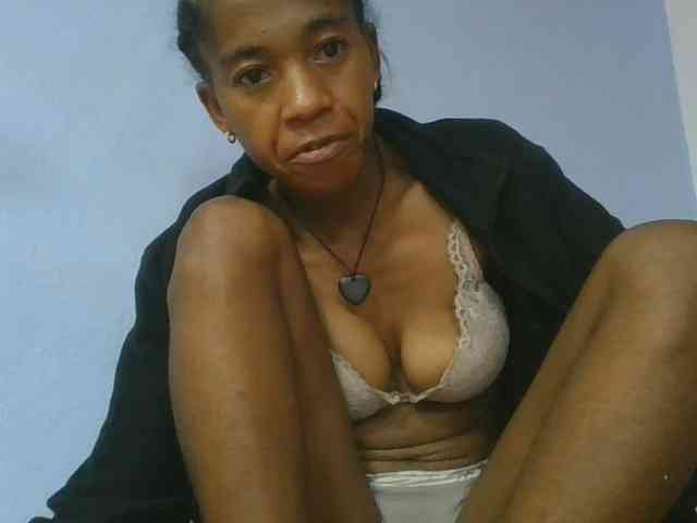 Charlinah webcam