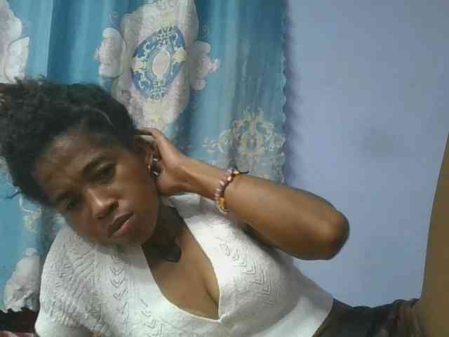 Charlinah webcam