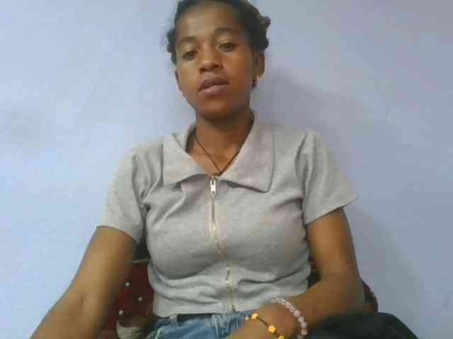 Charlinah webcam