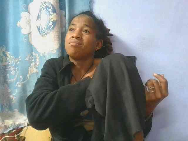 Charlinah webcam