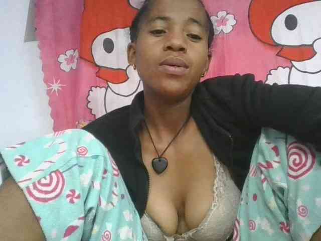 Charlinah webcam
