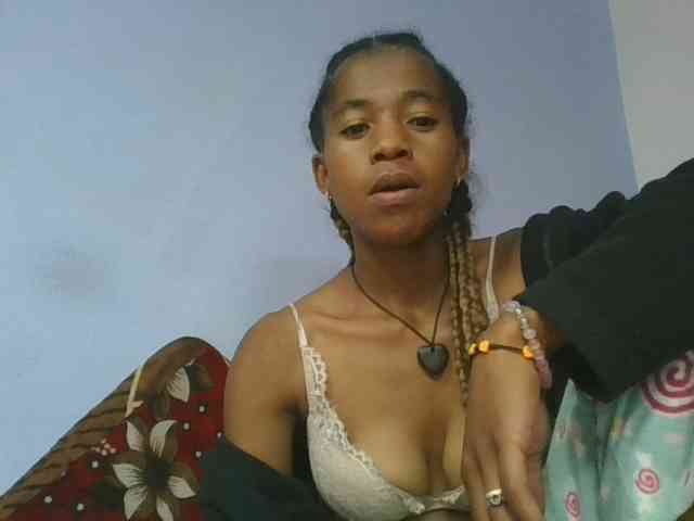 Charlinah webcam