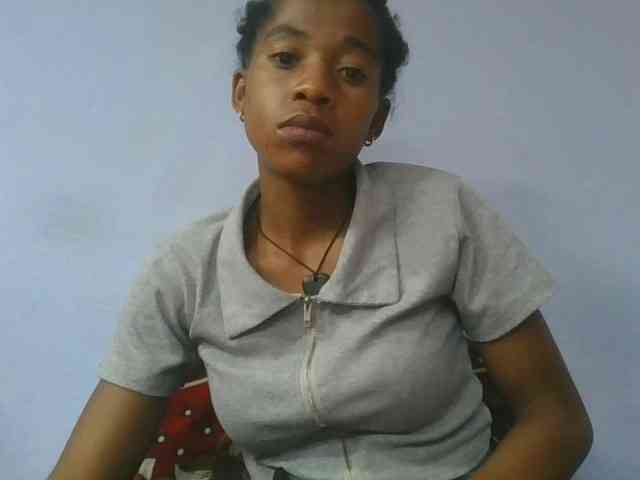 Charlinah webcam