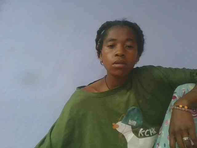 Charlinah webcam
