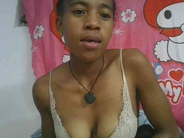 Charlinah webcam
