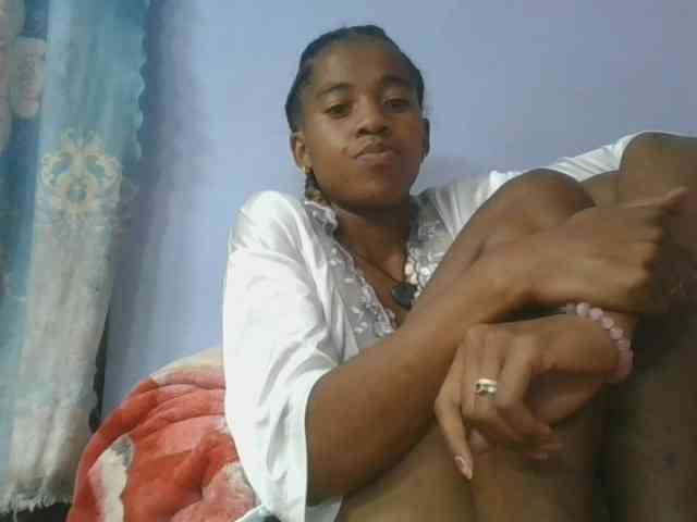 Charlinah webcam