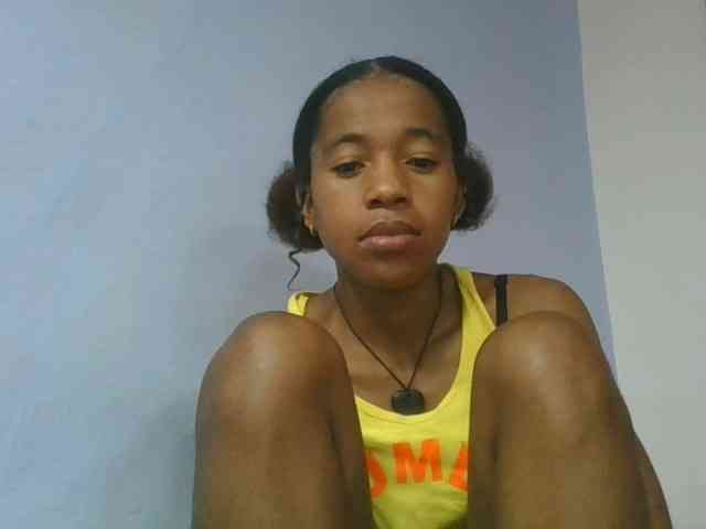 Charlinah webcam