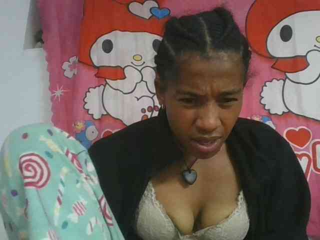 Charlinah webcam