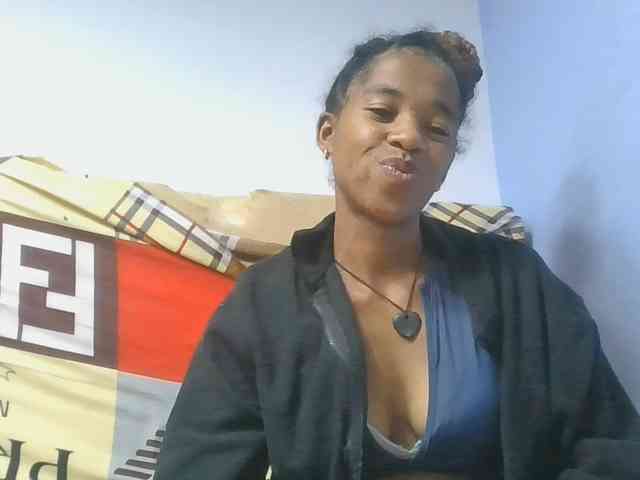 Charlinah webcam