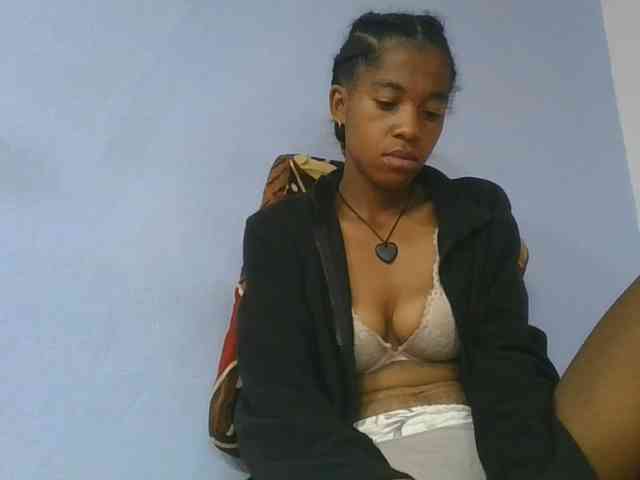 Charlinah webcam