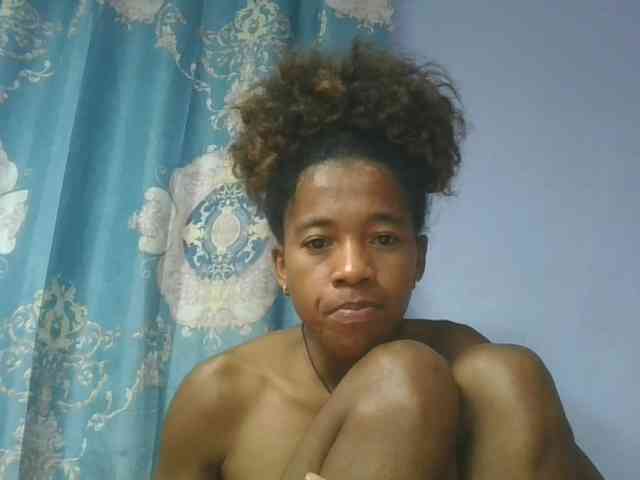 Charlinah webcam