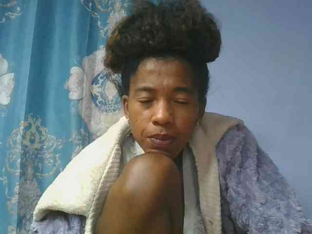Charlinah webcam