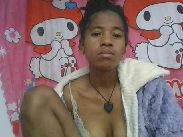 Charlinah webcam