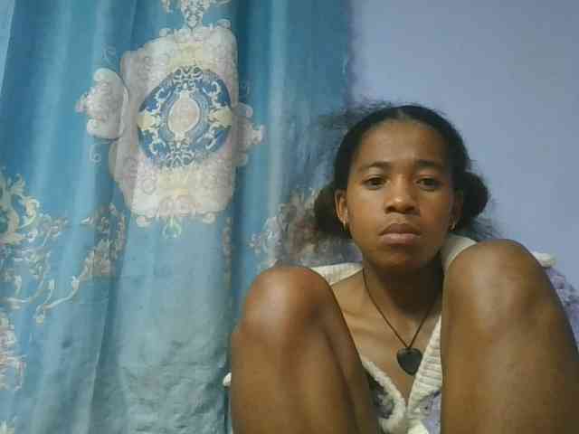 Charlinah webcam