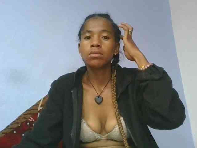 Charlinah webcam