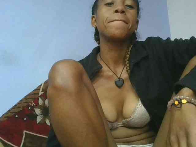 Charlinah webcam